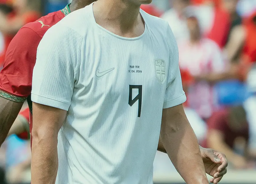 六米之内见分晓：哈兰德与姆巴佩的启动有什么不同·名场面慢放